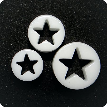 Alargador ACRÍLICO PLUG BRANCO ESTRELA VAZADA. (Unid.)