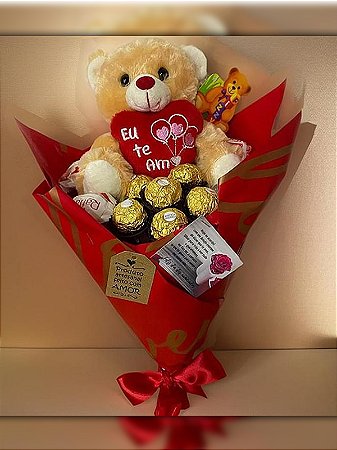 Buquê de chocolates Ferrero Rocher + pelúcia