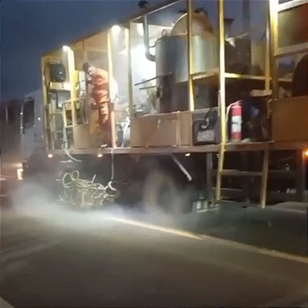 Pintura de Demarcação a Quente com Termoplástico por Aspersão