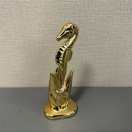 CAVALO MARINHO DOURADO