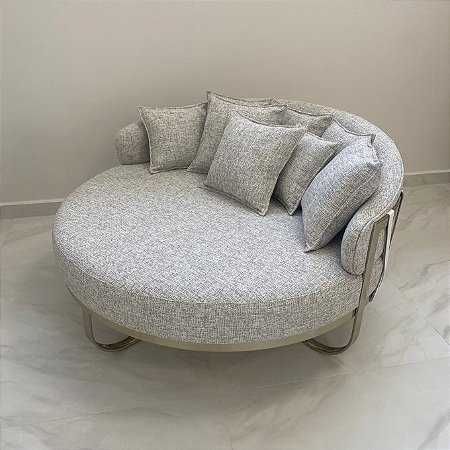 POLTRONA CHAISE AZALEIA COM DETALHE EM COURO