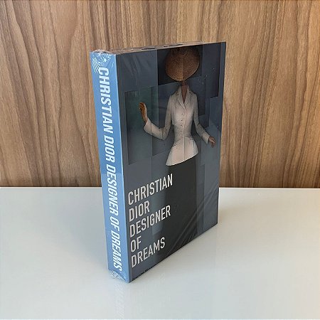 CAIXA LIVRO  CHRISTIAN DIOR  DESIGNER OF DREAMS  MEDIO