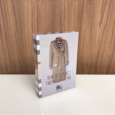 CAIXA LIVRO THE ICONIC TRENCI COAT BURBERRY MEDIA