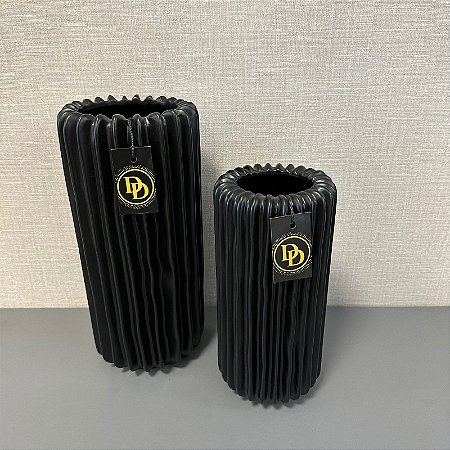 VASO CANELADO PRETO FOSCO G 35x16cm M 28x13cm
