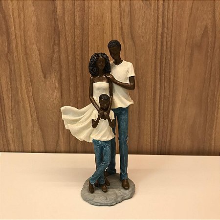 ESCULTURA / ESTATUETA FAMILIA CASAL E FILHO - NEGROS