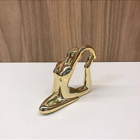 ESCULTURA / ESTATUETA IOGA MÃO NO PÉ MINI DOURADA