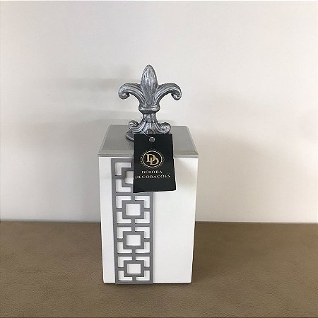 CUBO BRANCO GEOMETRICO COM PRATA FAIXA