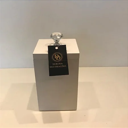 CUBO BRANCO FOSCO COM PUXADOR EM CRISTAL