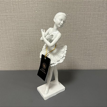 ESCULTURA DECOR EM POLIRESINA BAILARINA  BRAÇOS CRUZADOS