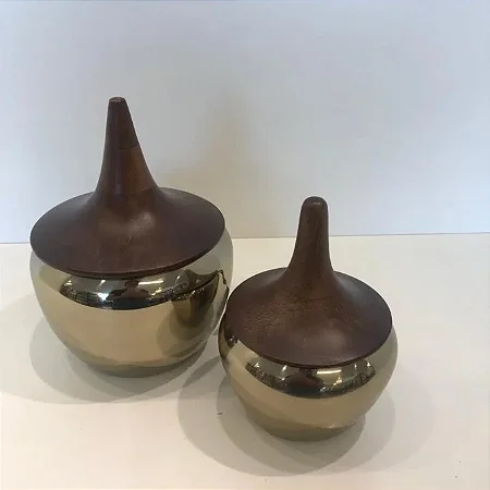 CONJUNTO DE POTES EM METAL COM TAMPA DE MADEIRA