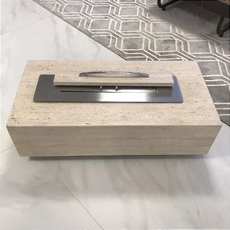 LAREIRA EM MÁRMORE E INOX