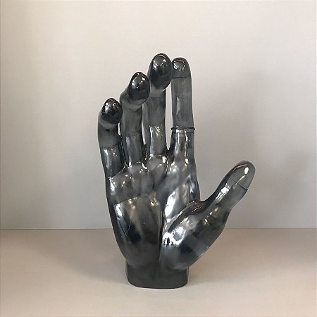 ESCULTURA DE MÃO EM RESINA AZUL 35X22X11CM