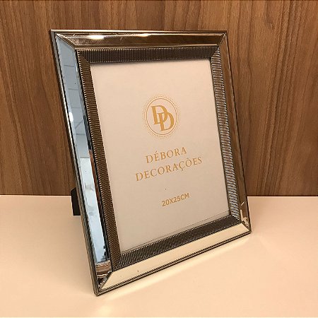 PORTA RETRATO EM MDF ESPELHADO  COM DETALHES