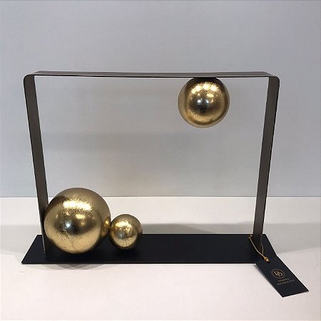 ESCULTURA DECORATIVA DE METAL  27X38CM