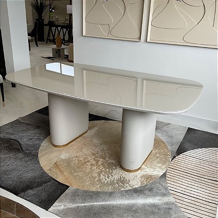 MESA LINTZ PES EM COURO BEGE - 1,84x1,10M. PARA 6 LUGARES