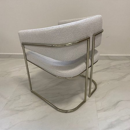 CADEIRA DELVA FIXA TECIDO BRANCO BOUCLÉ COM BASE INOX SOFT DOURADA