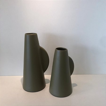 GARRAFA BERLIM VERDE MUSGO G 31cm M 24cm