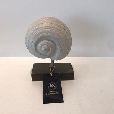 ESCULTURA MARESIAS CONCHA OFF WHITE - PEQUENA.
