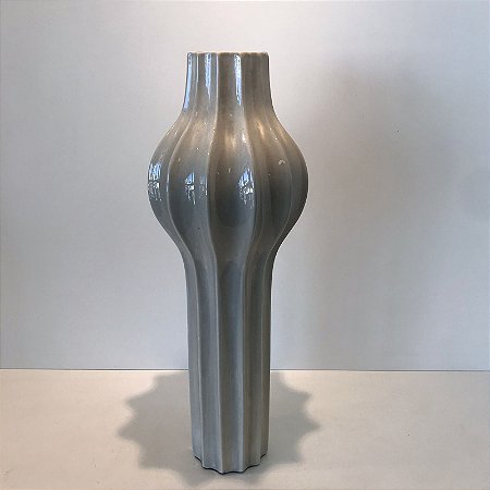 VASO 9 ATLAS EM CERAMICA CINZA PEQUENO 44X20CM