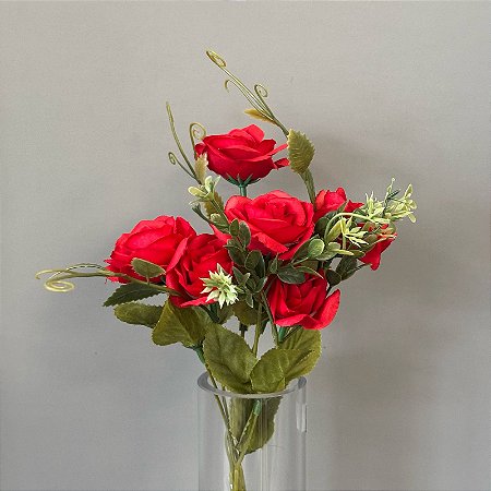 BUQUE MINI ROSAs VERMELHA OUTONADA COM COMPLEMENTOS