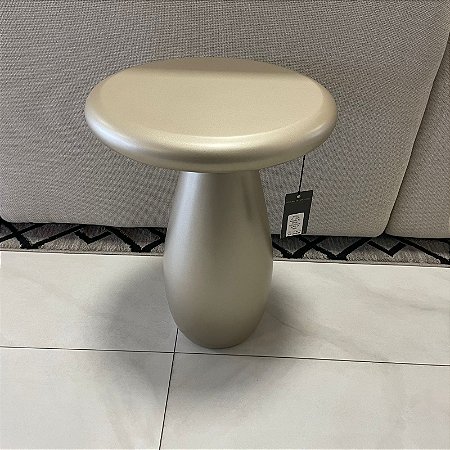 MESA LATERAL BAOBA BASE LAQUEADA PEQUENA 53X41CM