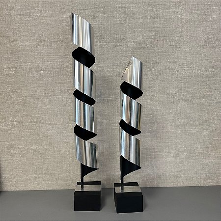 ESCULTURA ESPIRAL DE METAL COM BASE DE MADEIRA G 85x12cm M 60x12cm
