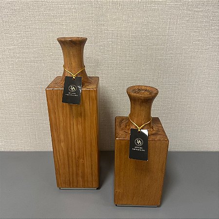 VASO GARRAFA QUADRADA EM MADEIRA G 41cm M 31cm