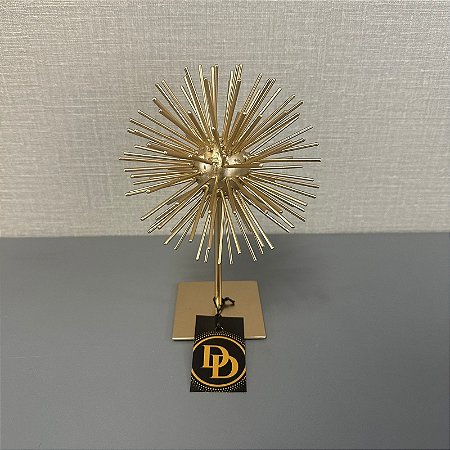 ESCULTURA OURIÇO DE METAL DOURADO COM BASE PEQUENO