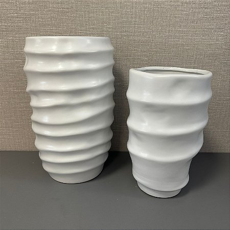 Vaso em Ceramica Nervurado Branco G 30x20xcm e M 25x16cm