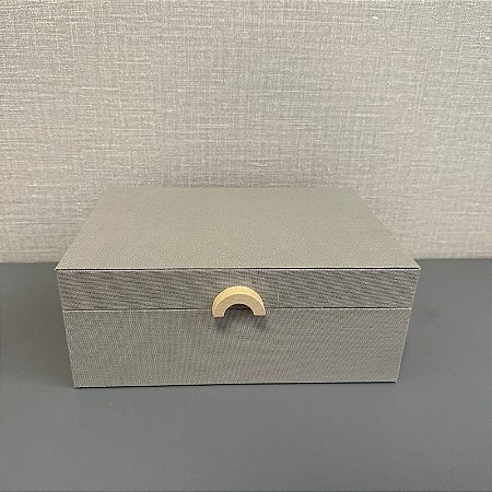 CAIXA MDF COM REVESTIMENTO EM LINHO