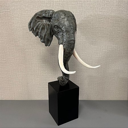 ESCULTURA MAMUTE CINZA