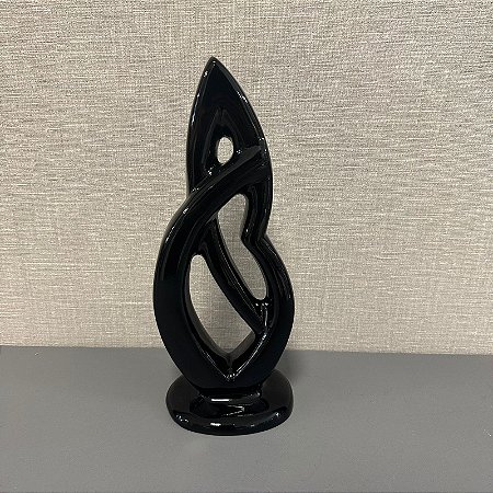 ESCULTURA KISS PRETO P