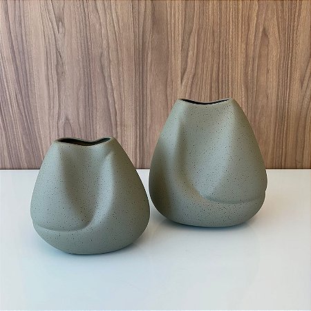 Vaso Dueto Lunar Verde em Ceramica G 27x26cm M 21x23cm