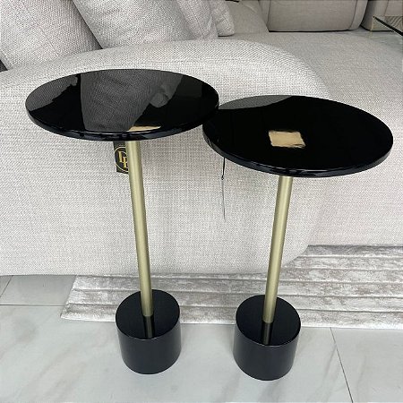 Conjunto Mesa Lateral Trianon Dourada e Preto