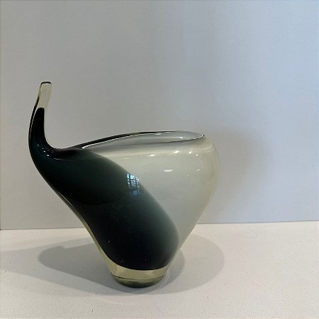 Vaso em Murano Preto e Branco Elefante Grande 20x19cm