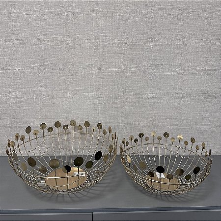 CENTRO DE MESA EM METAL DOURADO G 40CM X P 33CM