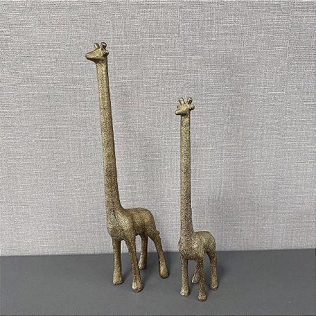 ESCULTURA GIRAFA EM POLIRESINA DOURADO G 40CM M32CM