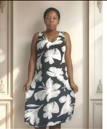 Vestido Estampa Floral em Poliéster com Elastano -Rovitex