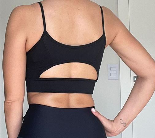 Top Athletic Vazado Com Viés