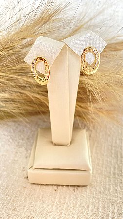 Brinco Orgânico Vazado e Cravejado Cristal