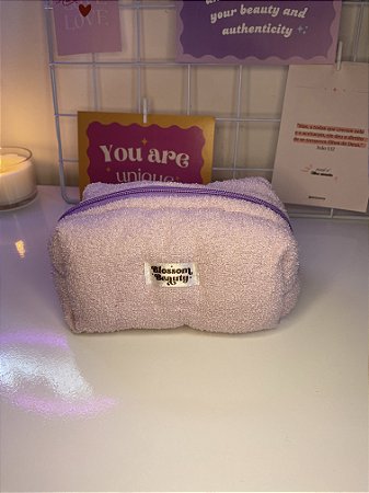 Bag lavanda - necessaire lilás forrada por dentro