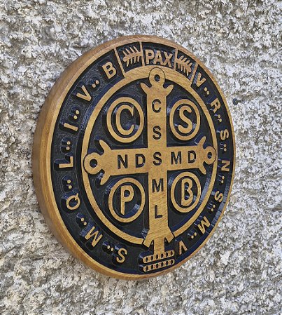 ADORNO de PAREDE - MEDALHA DE SÃO BENTO