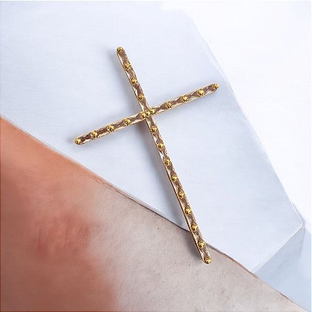 Pingente Cruz Feminino com banho de ouro amarelo
