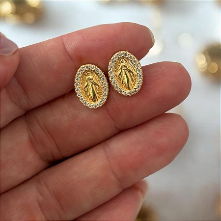 Brinco Oval Nossa Senhora Graças com zirconias