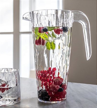 JARRA POLICARBONATO EMPILHÁVEL HIGH TECH INQUEBRÁVEL - 252 H X 193 X 122  MM - 1,5 LTS - COR TRANSPARENTE - LINHA CLUB