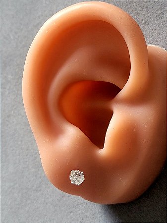 Brinco pingo de cristal Médio