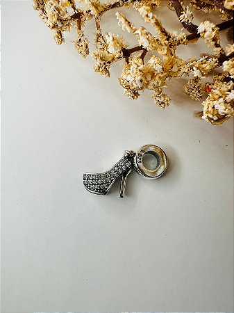 Berloque sapato cravejado