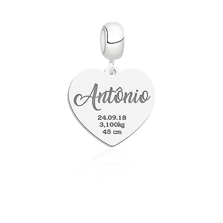 Berloque personalizado coração nome e dados de nascimento