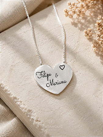 Colar personalizado coração pequeno, escrita e símbolo
