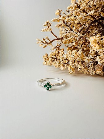 Anel inspiração trevo mini